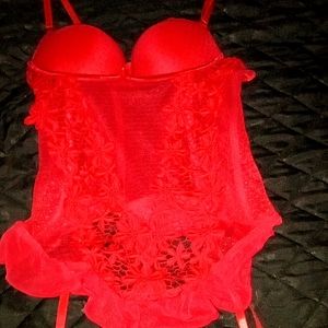 Red ♥️ lingerie  size Xl